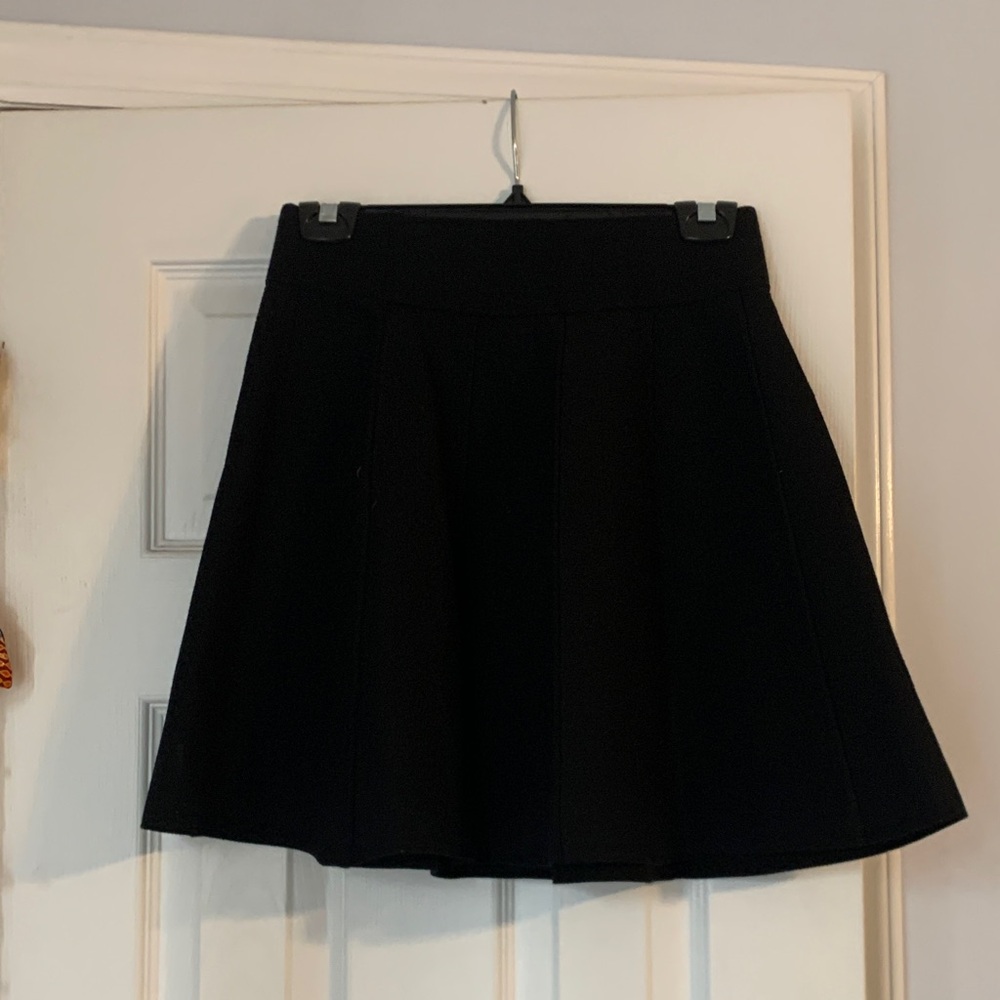 Club Monaco Knit Classic Black A-Line Skirt